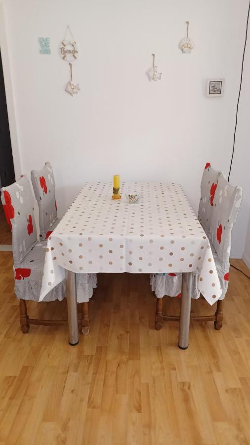 Apartmani Mary Dugi Rat Exterior foto