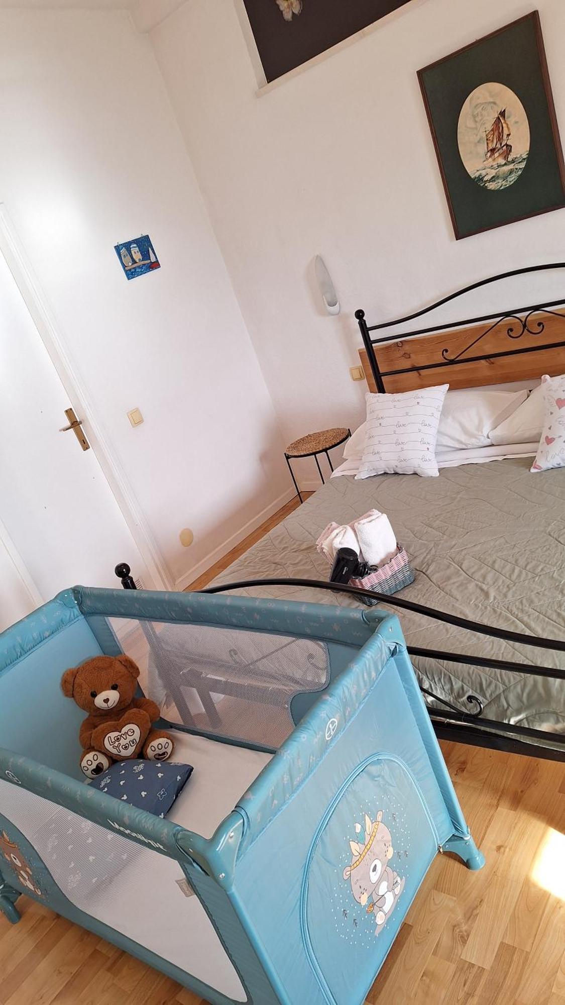 Apartmani Mary Dugi Rat Exterior foto